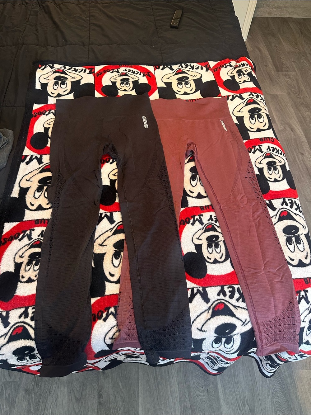 Gymshark Seamless Energy Leggings Bundle (x2) | Women’s Medium | Black & Burgund
